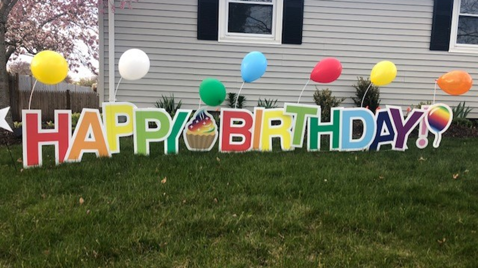 Warwick man surprises kids with lawn birthday decorations WJAR