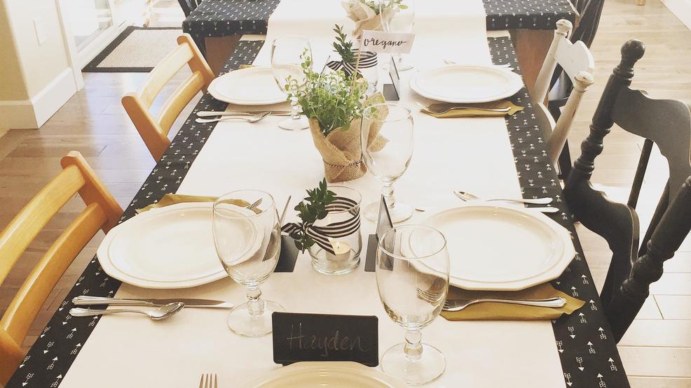 Table Setting 2.jpg Table Setting 2.jpg