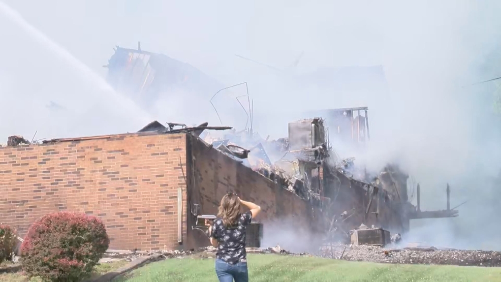 Massive fire in Kingsport damages apartments, cars and kills pets WCYB