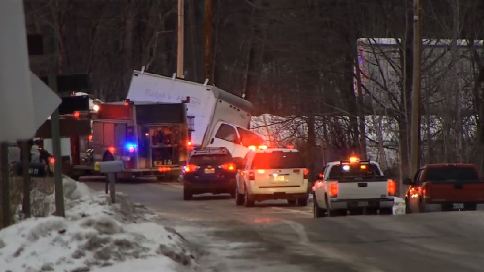 Lewiston man killed, woman, child hurt in Sabattus crash WGME