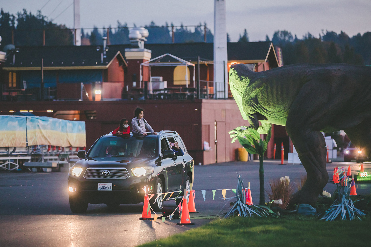 Photos Dinosaur DriveThru takes over WA State Fairgrounds Seattle