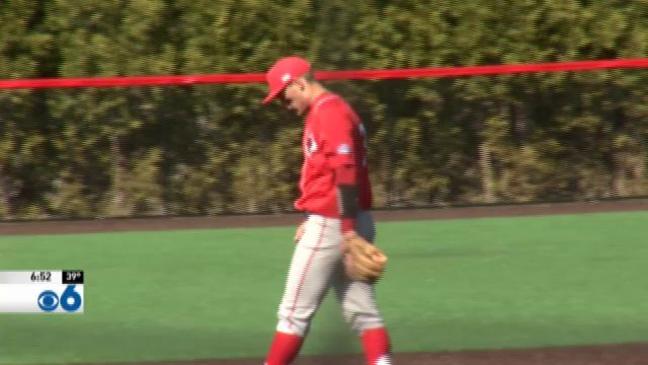 Siena baseball hosts Marist in chilly home opener