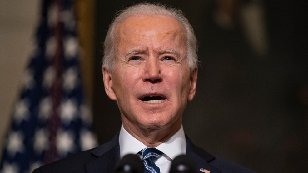 Biden Economy AP21028038653347.jpg