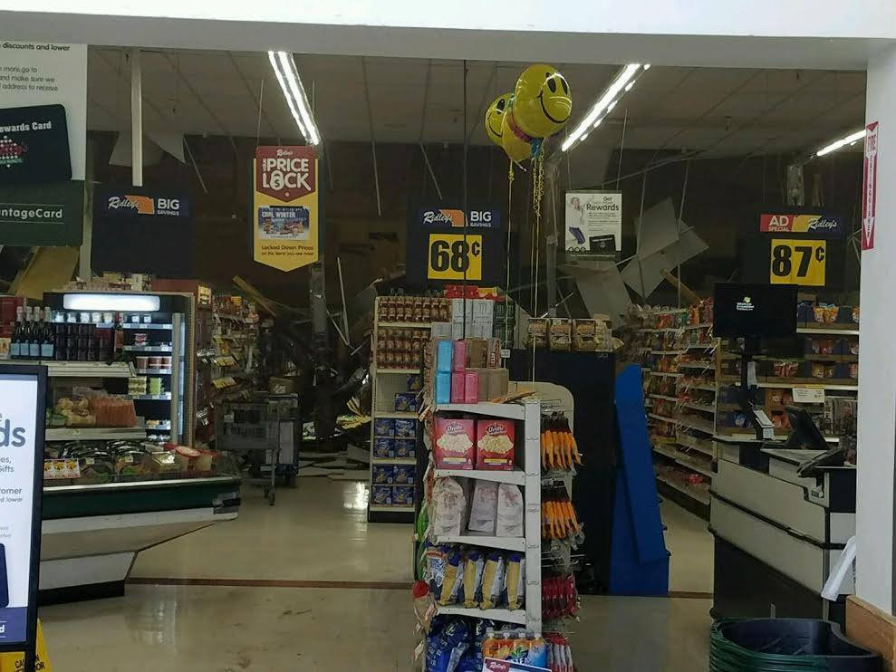 Roof collapses at Ridley's grocery store in Weiser KBOI