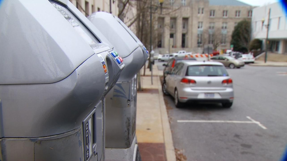 How do people renew Asheville parking permits? - WLOS
