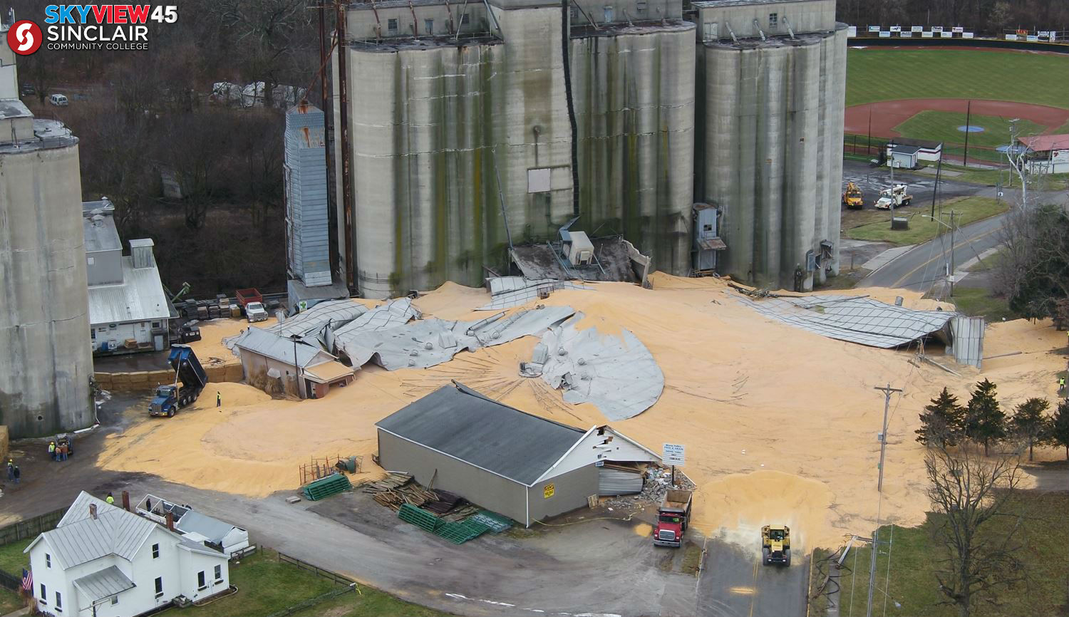 10,000 tons of corn spilled after silo collapse in New Carlisle WSYX