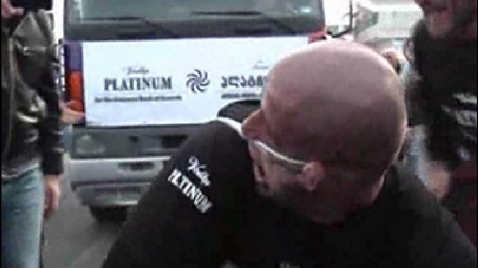 121129_ear_pull.jpg