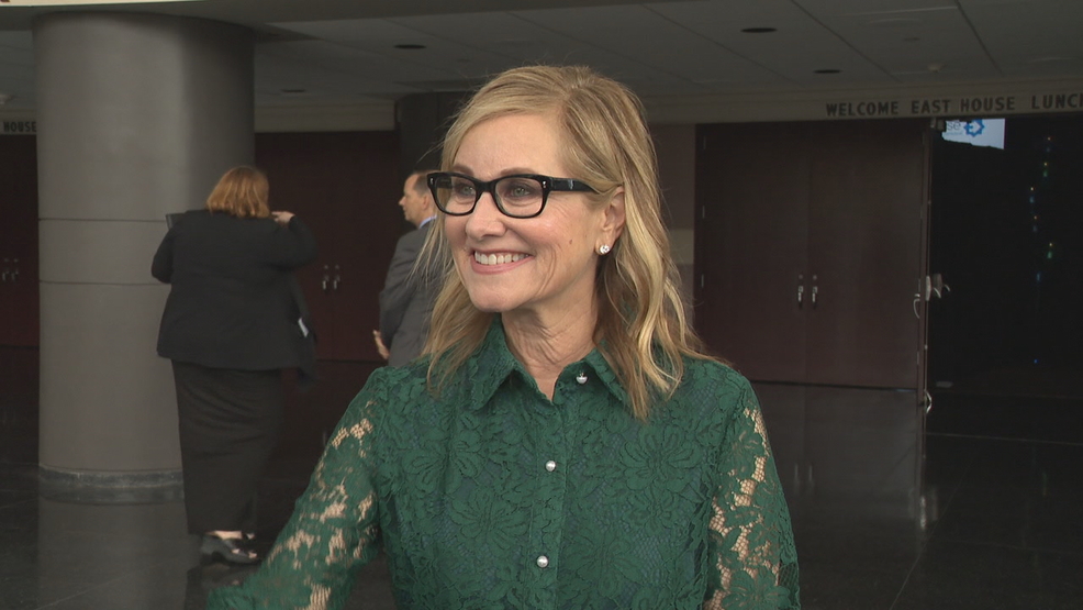 Maureen Mccormick Opens Up About Journey From Addiction To Recovery Wham 