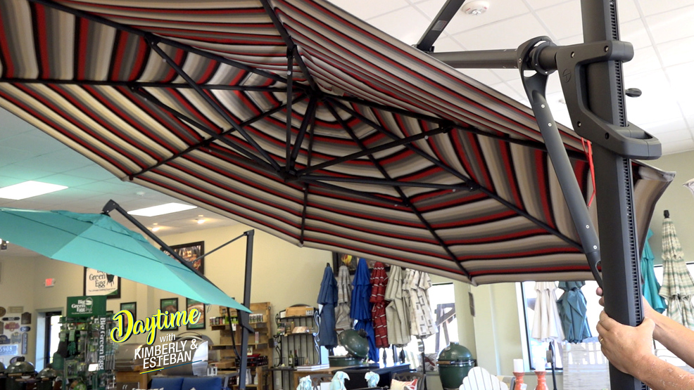 Cantilever Umbrellas.jpg Cantilever Umbrellas.jpg