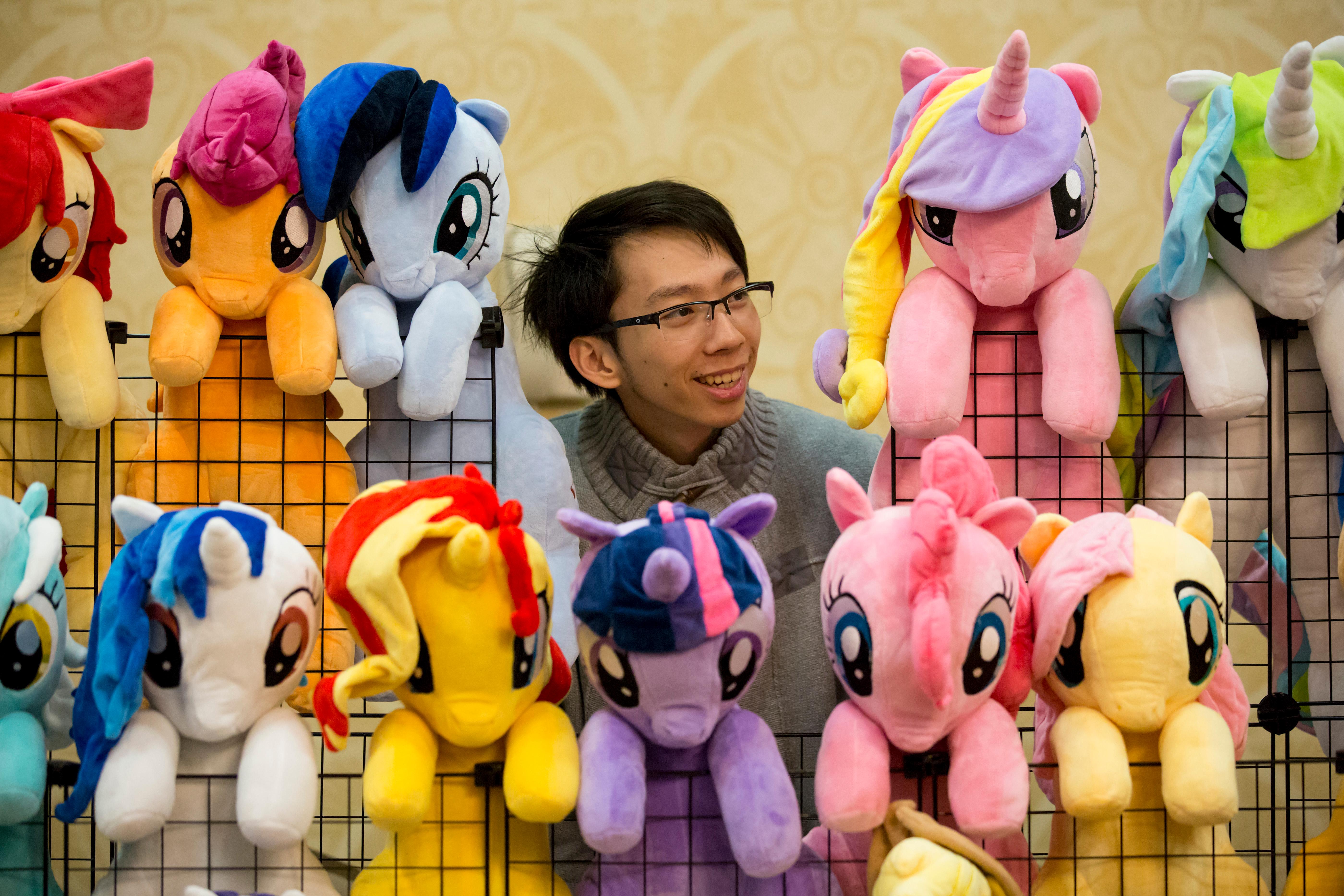 'My Little Pony' Convention gallops into town this weekend Seattle