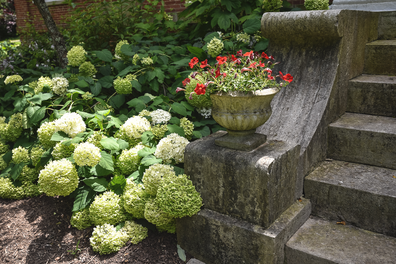 Tour the Glendower Mansion, an 1840s Era Historic Property in Lebanon