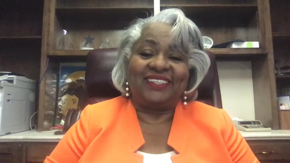 Barbara Gervin-Hawkins vlcsnap-2020-10-09-10h26m51s450.jpg