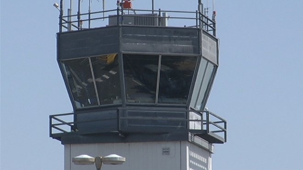 Airport traffic control towers in Pendleton, Yakima get the ax | KEPR